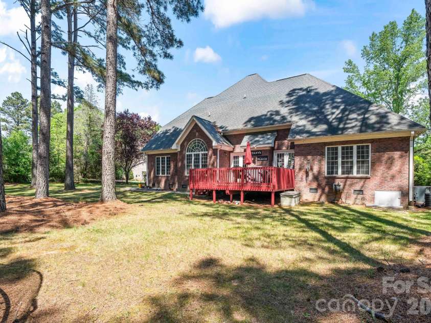 443 Crowders Bluff Court, Clover, SC 29710.  MLS# CAR4369857, YatesRealty ID 22502. 