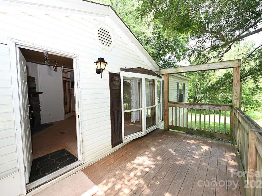 4171 Leatherman Road, Vale, NC 28168.  MLS# CAR4275057, YatesRealty ID 22503. 