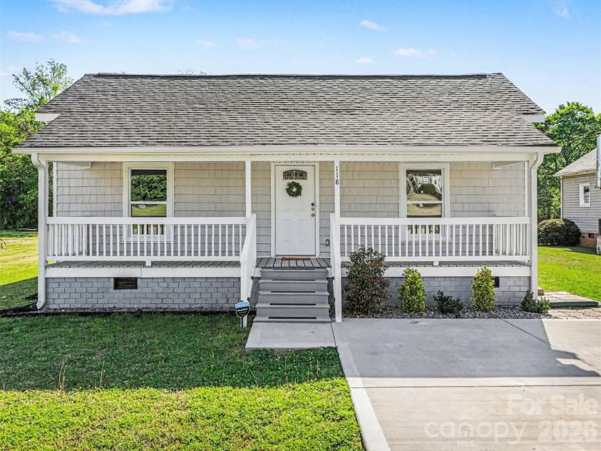 118 Glen Rae Street, Concord, NC 28025.  MLS# CAR4369406, YatesRealty ID 22504. 