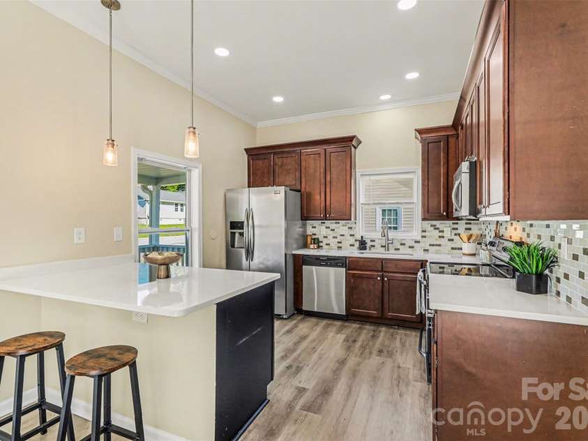 118 Glen Rae Street, Concord, NC 28025.  MLS# CAR4369406, YatesRealty ID 22504. 