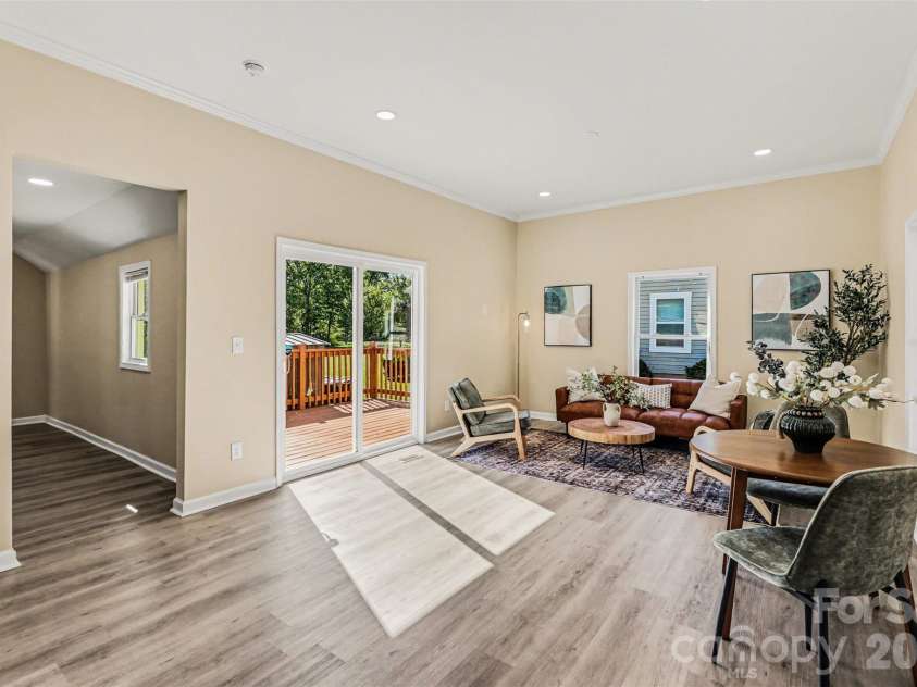 118 Glen Rae Street, Concord, NC 28025.  MLS# CAR4369406, YatesRealty ID 22504. 