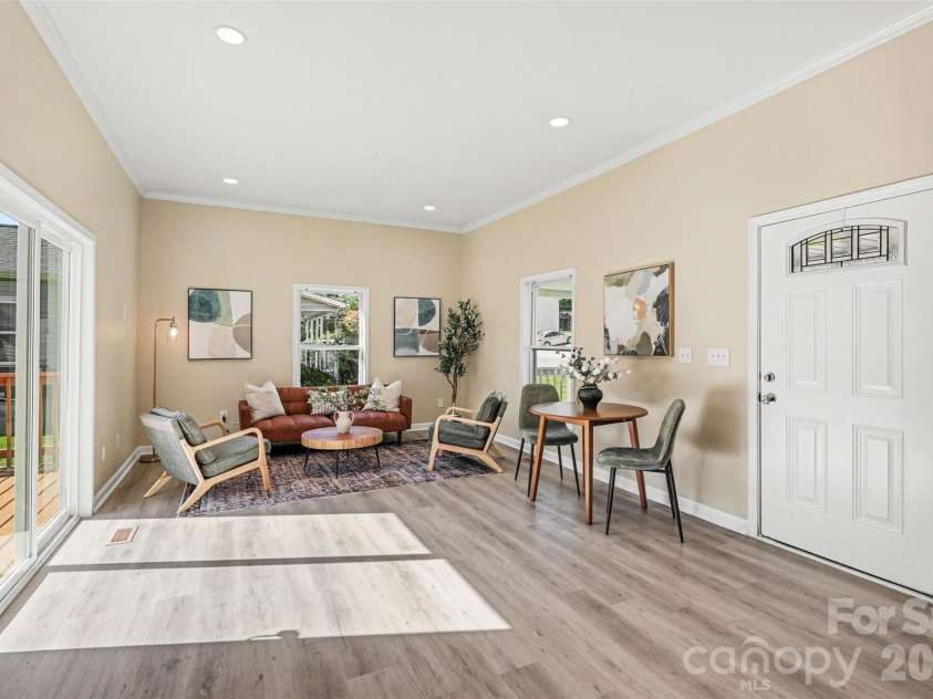118 Glen Rae Street, Concord, NC 28025.  MLS# CAR4369406, YatesRealty ID 22504. 