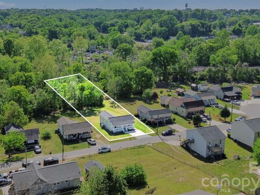 118 Glen Rae Street, Concord, NC 28025.  MLS# CAR4369406, YatesRealty ID 22504. 