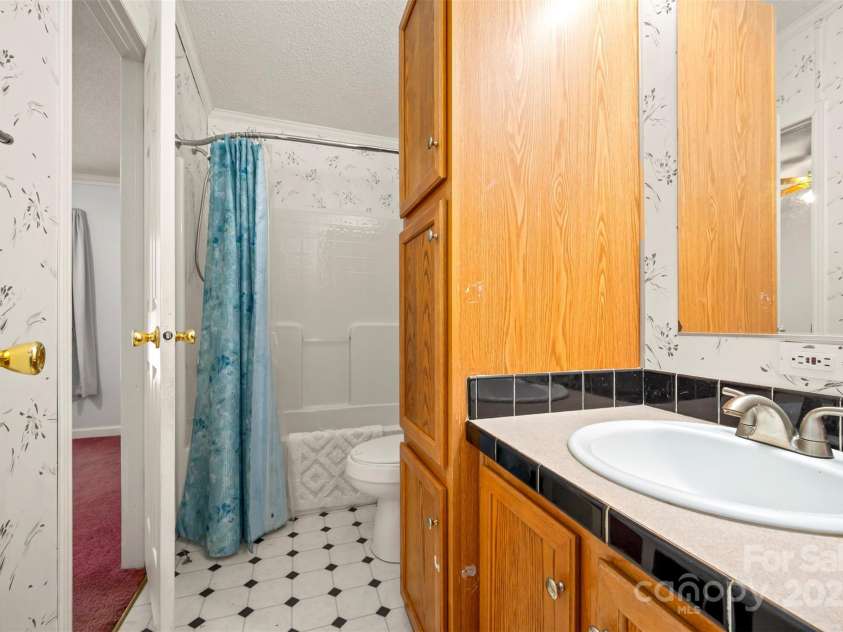 553 New Hope Road, Rutherfordton, NC 28139.  MLS# CAR4309702, YatesRealty ID 22505. 