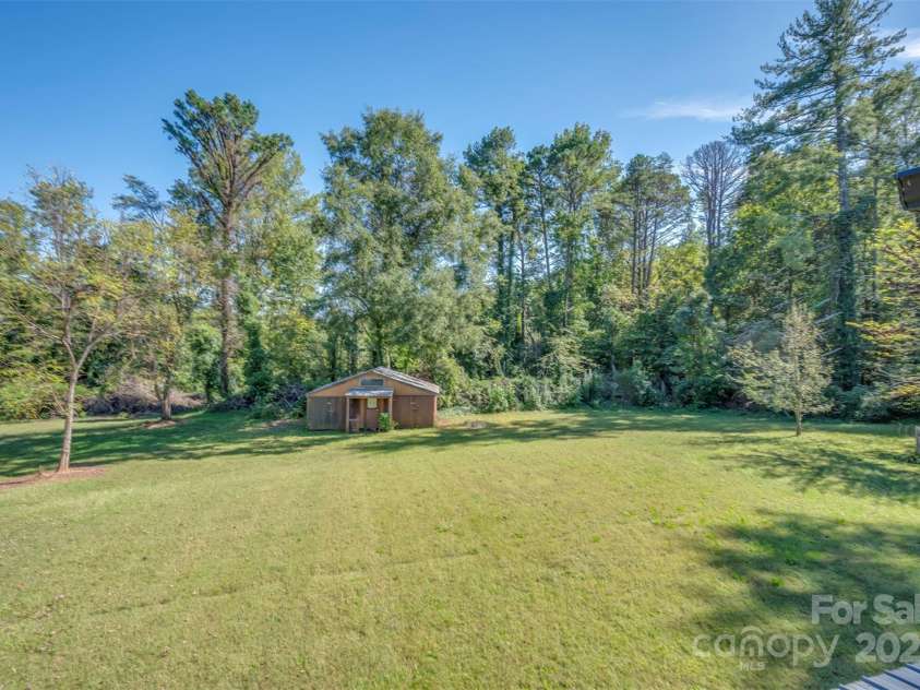 553 New Hope Road, Rutherfordton, NC 28139.  MLS# CAR4309702, YatesRealty ID 22505. 