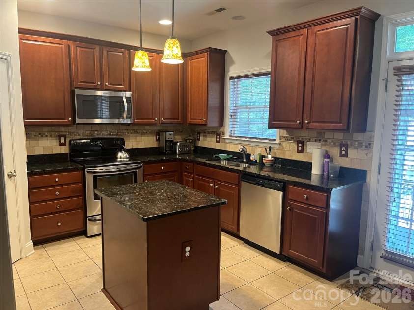 10812 Clark Street, Davidson, NC 28036.  MLS# CAR4372987, YatesRealty ID 22506. 