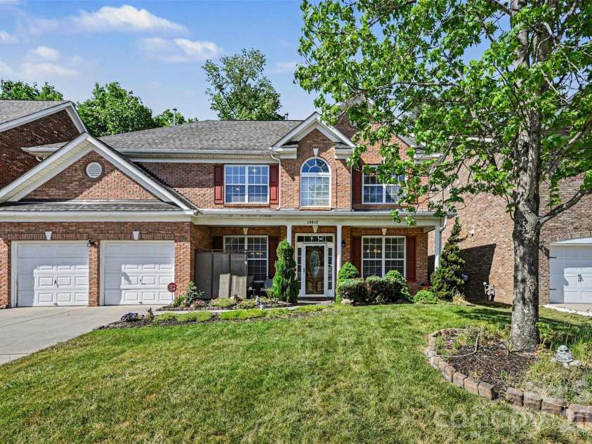 10812 Clark Street, Davidson, NC 28036.  MLS# CAR4372987, YatesRealty ID 22506. Welcome home!