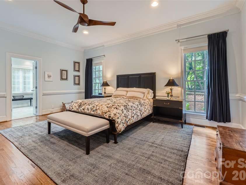 2560 Morrocroft Lane, Charlotte, NC 28211.  MLS# CAR4373862, YatesRealty ID 22507. 