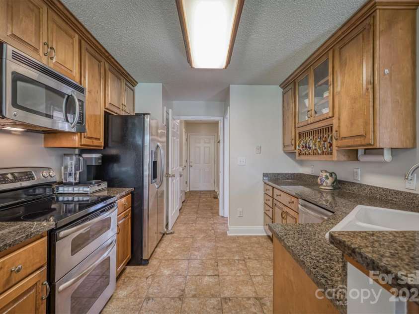 2763 Winds Drive, Morganton, NC 28655.  MLS# CAR4274609, YatesRealty ID 22507. 