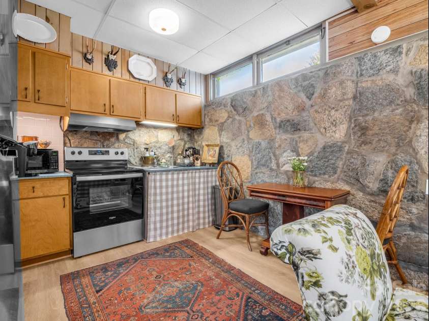 140 Old Mill Road, Flat Rock, NC 28731.  MLS# CAR4373085, YatesRealty ID 22508. Kitchen