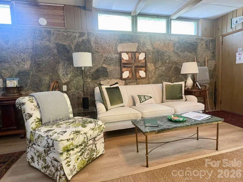 140 Old Mill Road, Flat Rock, NC 28731.  MLS# CAR4373085, YatesRealty ID 22508. Living Room