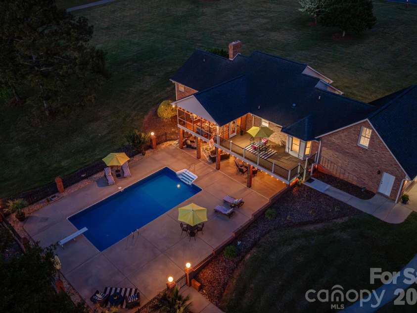 1327 Startown Road, Lincolnton, NC 28092.  MLS# CAR4372757, YatesRealty ID 22509. 