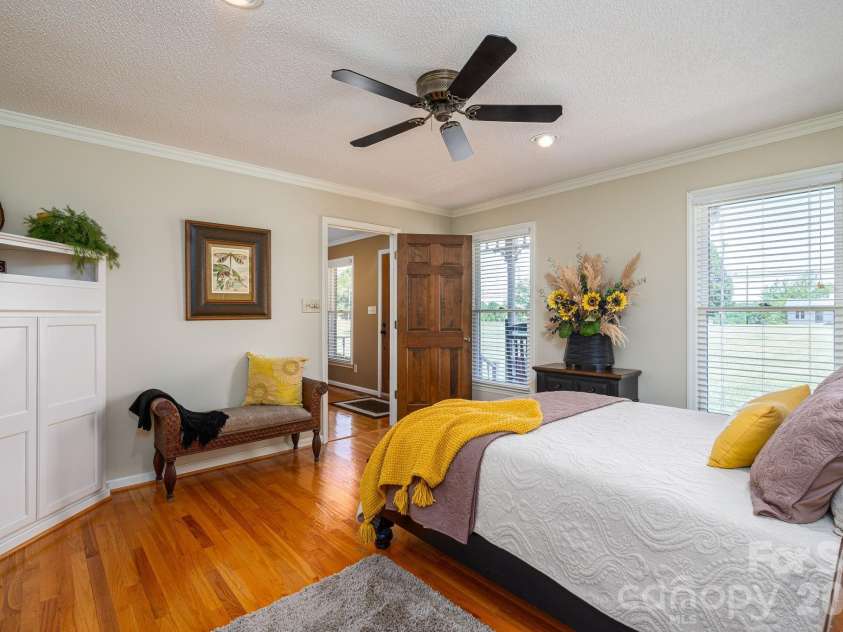 1327 Startown Road, Lincolnton, NC 28092.  MLS# CAR4372757, YatesRealty ID 22509. 