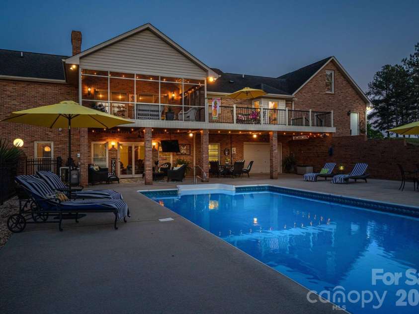 1327 Startown Road, Lincolnton, NC 28092.  MLS# CAR4372757, YatesRealty ID 22509. 