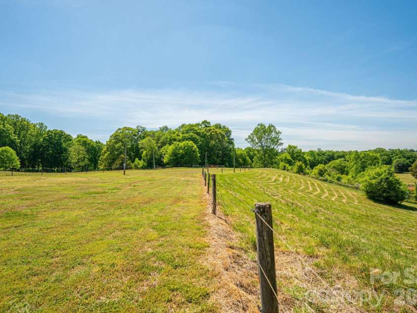 1327 Startown Road, Lincolnton, NC 28092.  MLS# CAR4372757, YatesRealty ID 22509. 