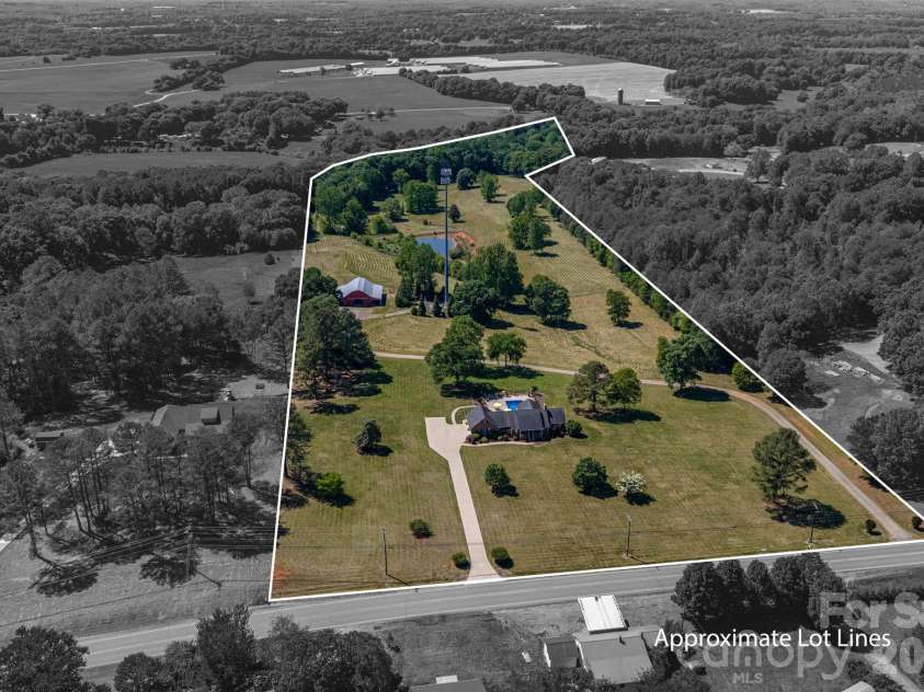 1327 Startown Road, Lincolnton, NC 28092.  MLS# CAR4372757, YatesRealty ID 22509. 