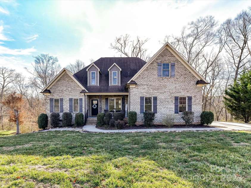 4130 Waterway Drive, Monroe, NC 28110.  MLS# CAR4227418, YatesRealty ID 22509. 