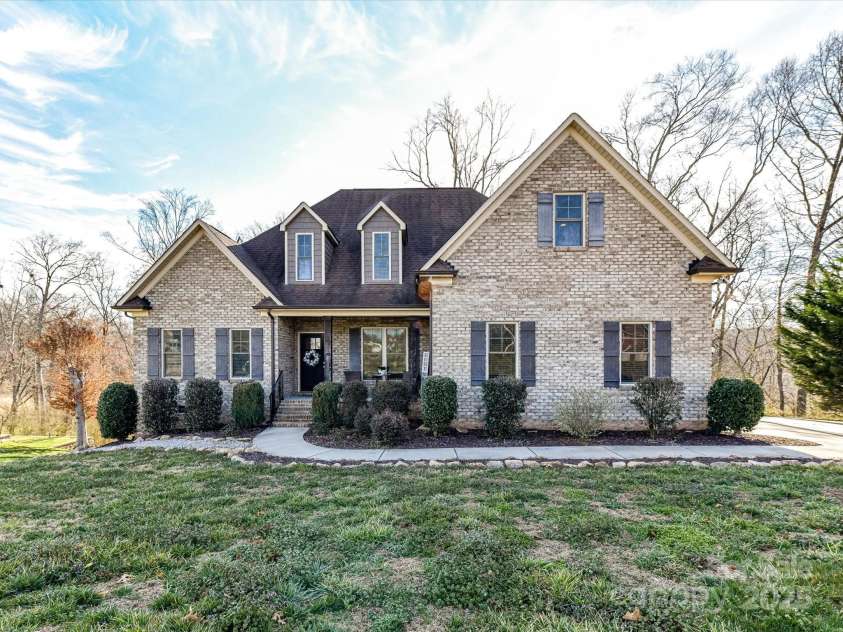 4130 Waterway Drive, Monroe, NC 28110.  MLS# CAR4227418, YatesRealty ID 22509. 