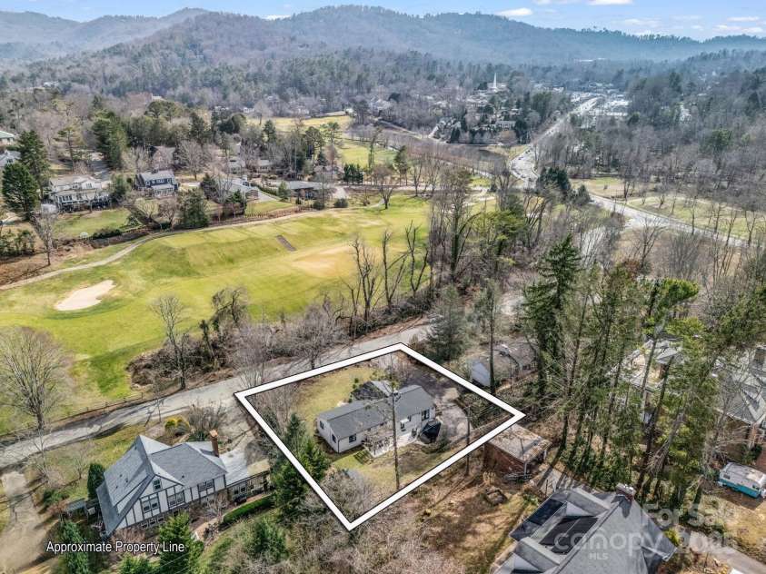 50 Midland Drive, Asheville, NC 28804.  MLS# CAR4223405, YatesRealty ID 2251. Home across from Country Club of Aville