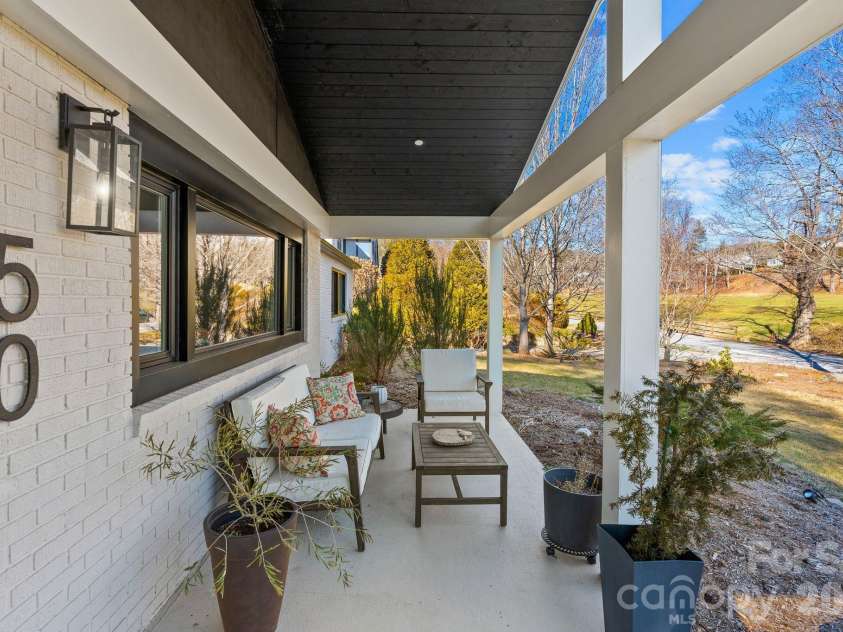 50 Midland Drive, Asheville, NC 28804.  MLS# CAR4340820, YatesRealty ID 2251. 