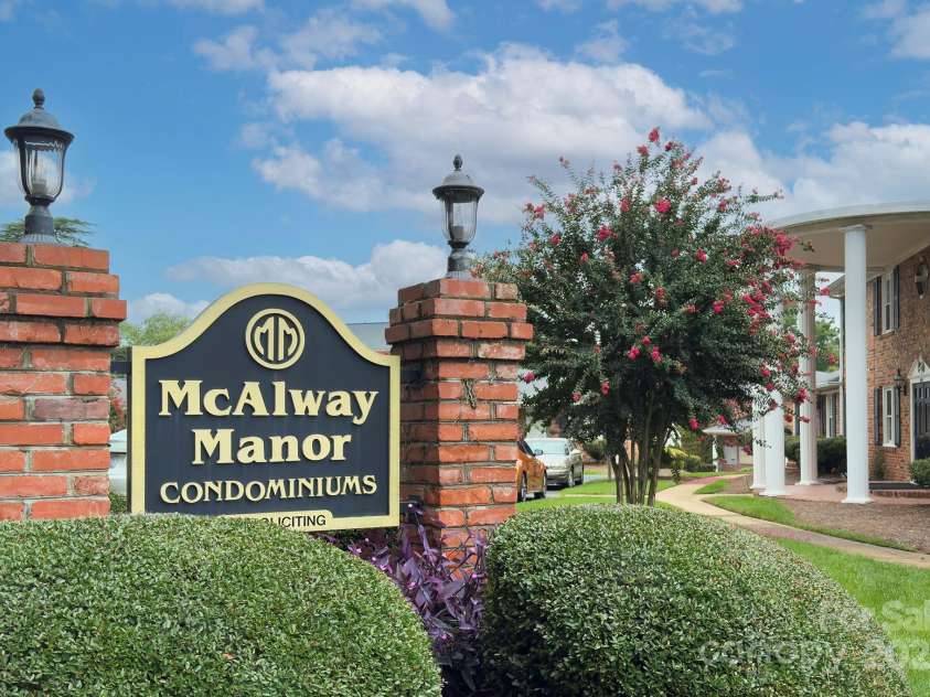 918 Mcalway Road, Charlotte, NC 28211.  MLS# CAR4290818, YatesRealty ID 2251. 