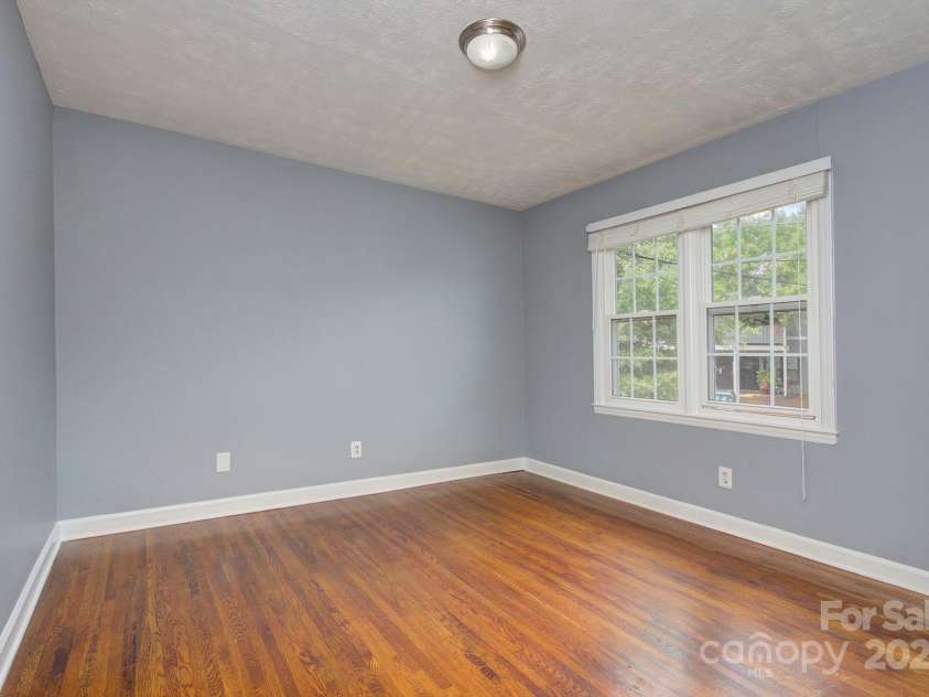 918 Mcalway Road, Charlotte, NC 28211.  MLS# CAR4290818, YatesRealty ID 2251. 