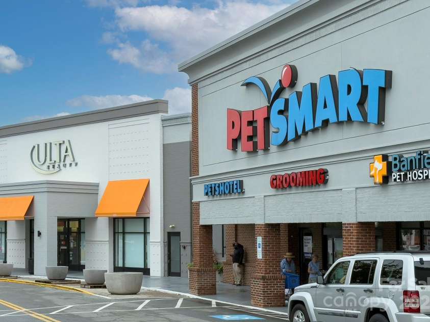 918 Mcalway Road, Charlotte, NC 28211.  MLS# CAR4290818, YatesRealty ID 2251. 