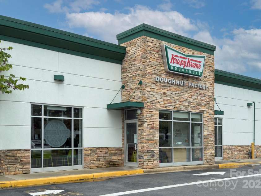 918 Mcalway Road, Charlotte, NC 28211.  MLS# CAR4290818, YatesRealty ID 2251. 