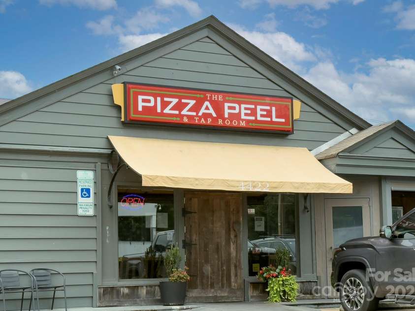 918 Mcalway Road, Charlotte, NC 28211.  MLS# CAR4290818, YatesRealty ID 2251. 