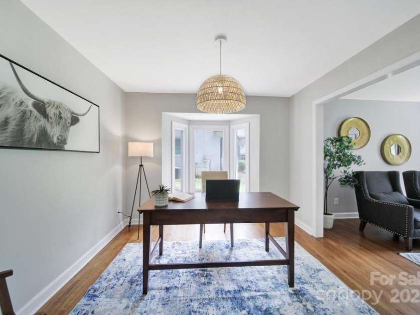 3800 Lovett Circle, Charlotte, NC 28210.  MLS# CAR4266770, YatesRealty ID 22510. 