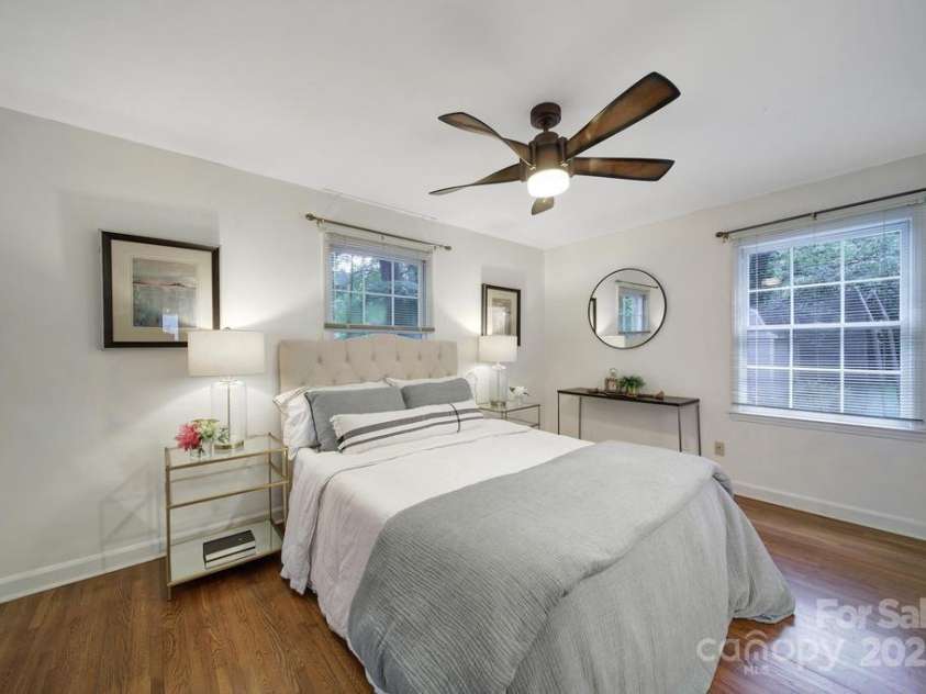 3800 Lovett Circle, Charlotte, NC 28210.  MLS# CAR4266770, YatesRealty ID 22510. 