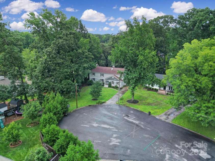 3800 Lovett Circle, Charlotte, NC 28210.  MLS# CAR4266770, YatesRealty ID 22510. 