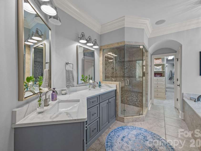 19506 Mary Ardrey Circle, Cornelius, NC 28031.  MLS# CAR4377841, YatesRealty ID 22511. 