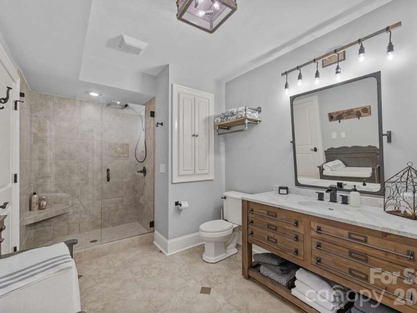 19506 Mary Ardrey Circle, Cornelius, NC 28031.  MLS# CAR4377841, YatesRealty ID 22511. 