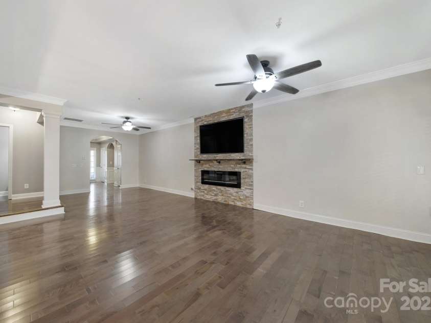 329 Wave Crest Drive, Tega Cay, SC 29708.  MLS# CAR4275440, YatesRealty ID 22511. 