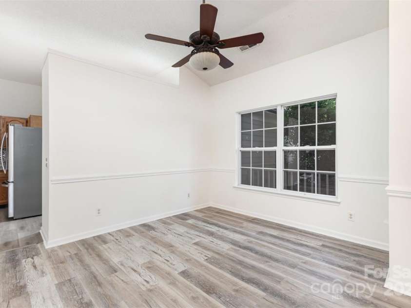 11411 Ridge Oak Drive, Charlotte, NC 28273.  MLS# CAR4275354, YatesRealty ID 22512. 