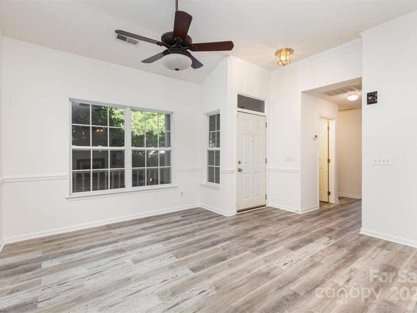 11411 Ridge Oak Drive, Charlotte, NC 28273.  MLS# CAR4275354, YatesRealty ID 22512. 
