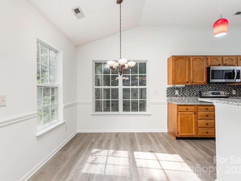 11411 Ridge Oak Drive, Charlotte, NC 28273.  MLS# CAR4275354, YatesRealty ID 22512. 