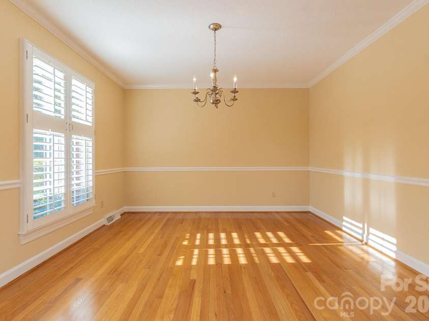 905 Kildee Drive, Lexington, NC 27292.  MLS# CAR4380773, YatesRealty ID 22513. 