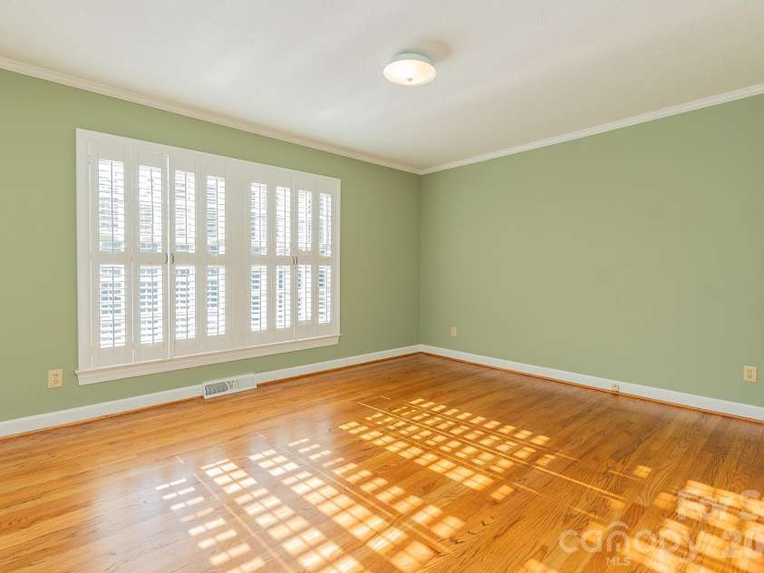 905 Kildee Drive, Lexington, NC 27292.  MLS# CAR4380773, YatesRealty ID 22513. 
