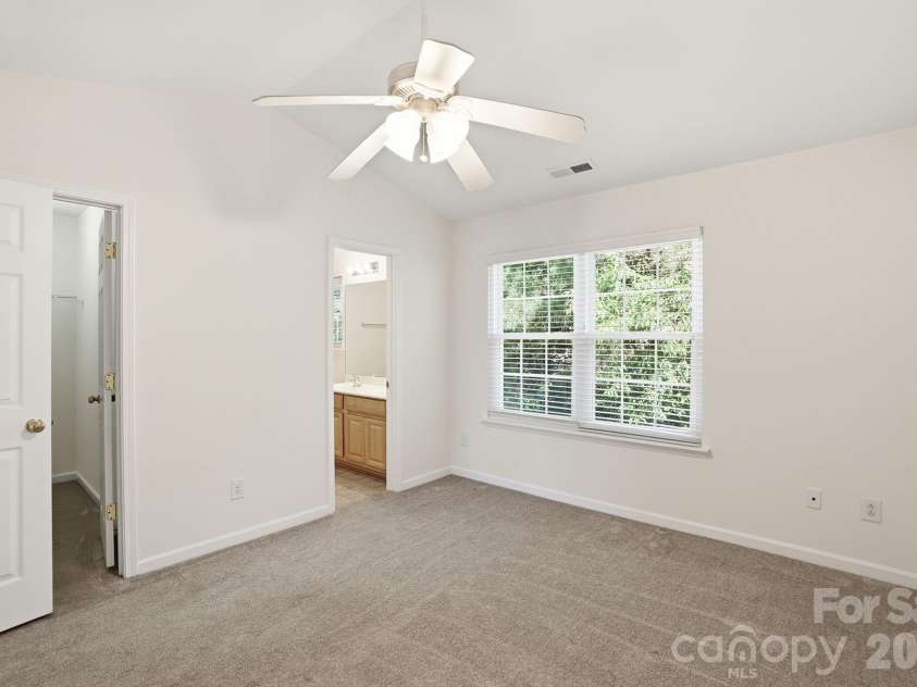 322 Deep Water Lane, Fort Mill, SC 29715.  MLS# CAR4375235, YatesRealty ID 22514. 