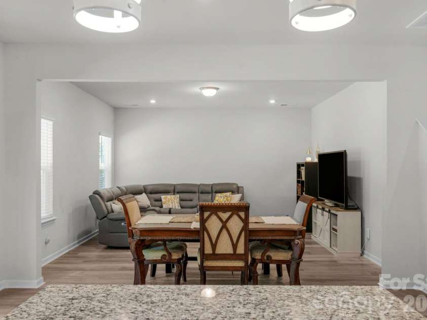 6028 Gala Lane, Charlotte, NC 28215.  MLS# CAR4382313, YatesRealty ID 22516. 