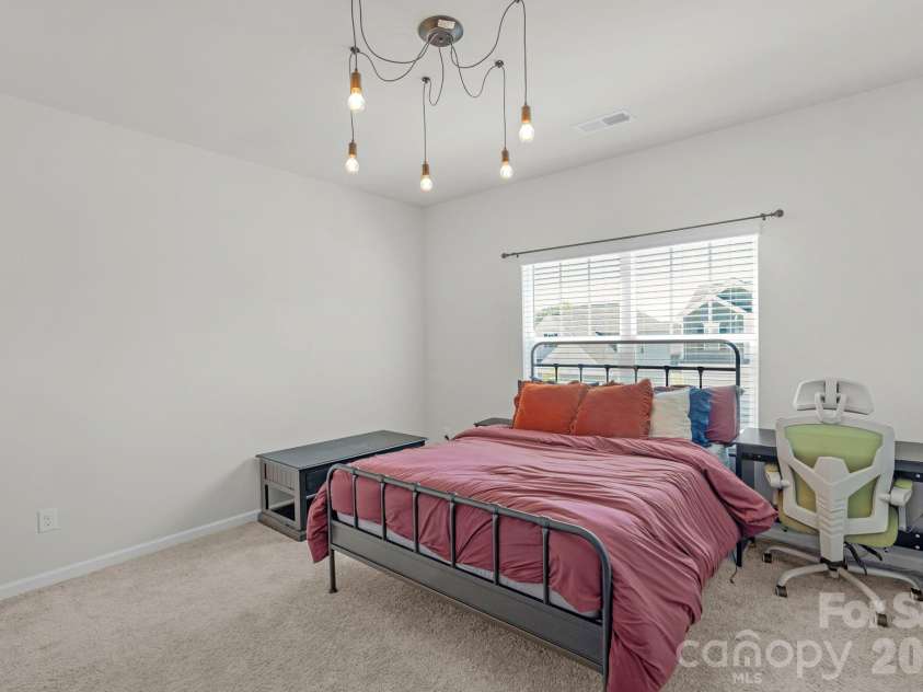 6028 Gala Lane, Charlotte, NC 28215.  MLS# CAR4382313, YatesRealty ID 22516. 