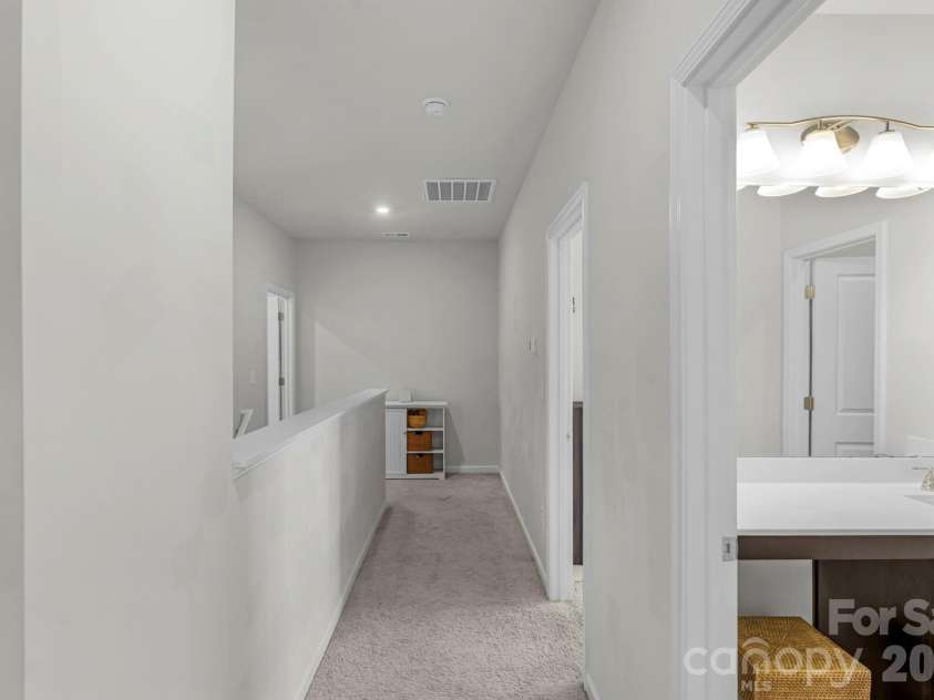 6028 Gala Lane, Charlotte, NC 28215.  MLS# CAR4382313, YatesRealty ID 22516. 