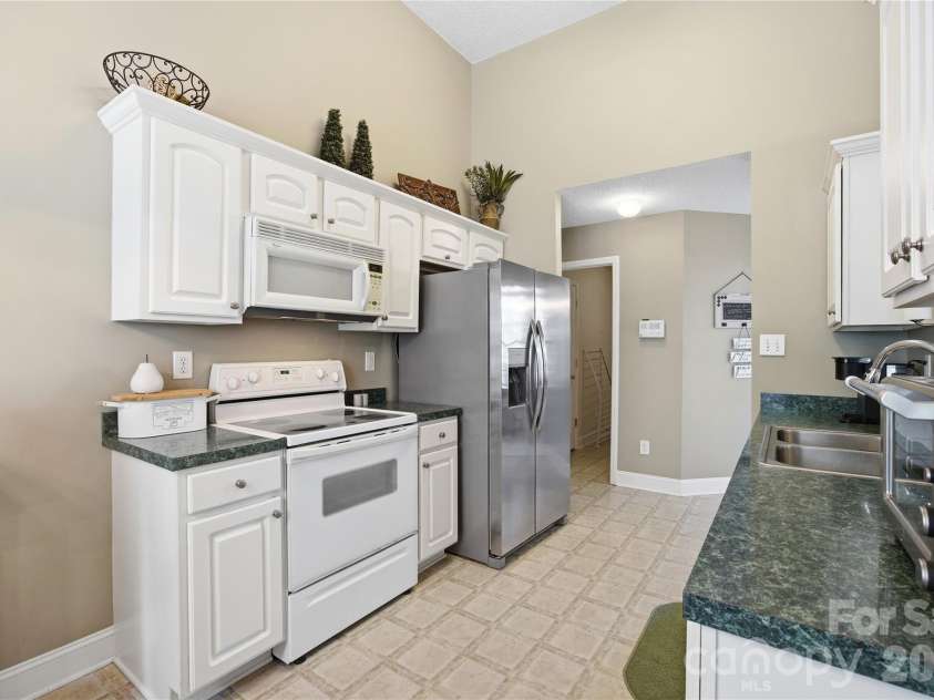 12626 Hill Pine Road, Midland, NC 28107.  MLS# CAR4374159, YatesRealty ID 22517. 
