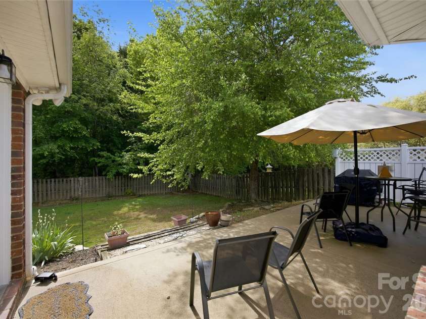 12626 Hill Pine Road, Midland, NC 28107.  MLS# CAR4374159, YatesRealty ID 22517. 