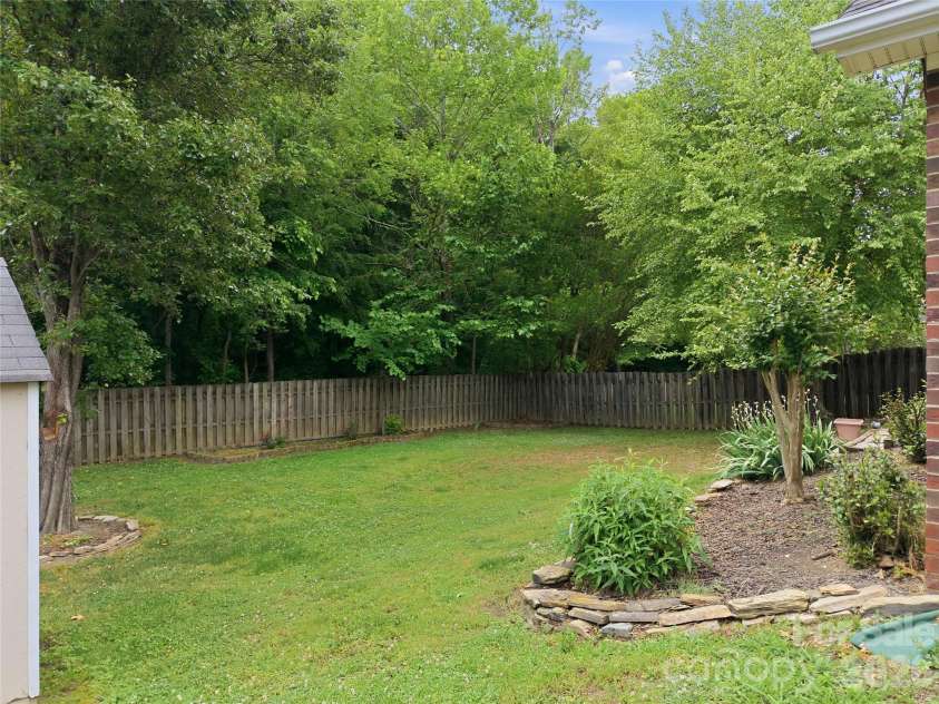 12626 Hill Pine Road, Midland, NC 28107.  MLS# CAR4374159, YatesRealty ID 22517. 