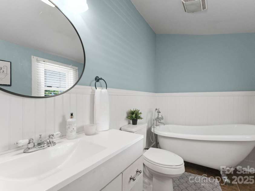 515 Main Gq Street, Granite Quarry, NC 28146.  MLS# CAR4271041, YatesRealty ID 22517. 