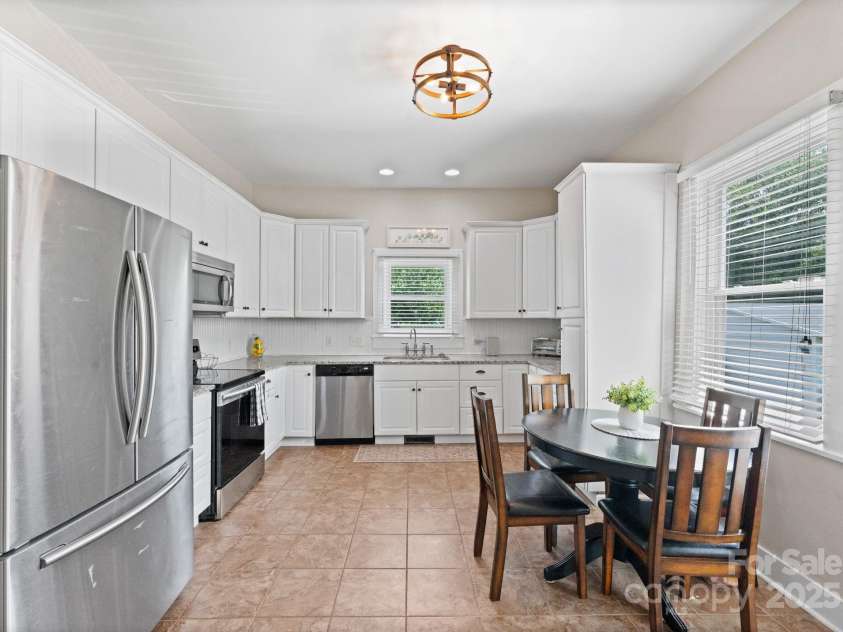 515 Main Gq Street, Granite Quarry, NC 28146.  MLS# CAR4271041, YatesRealty ID 22517. 