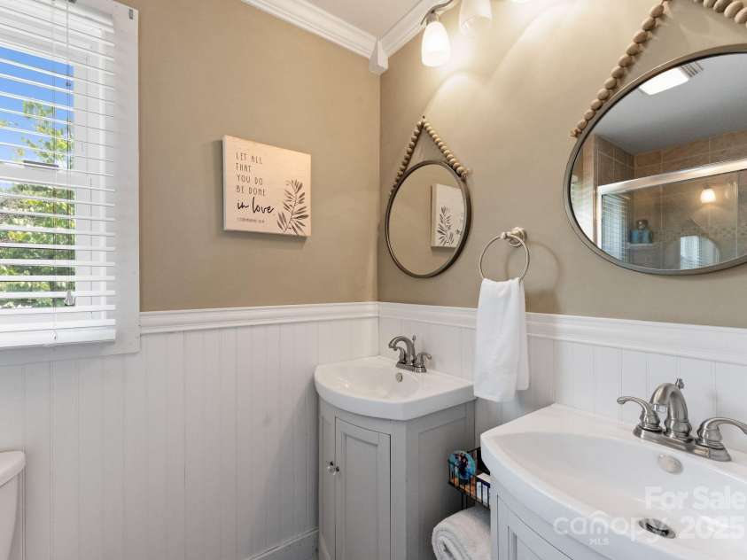 515 Main Gq Street, Granite Quarry, NC 28146.  MLS# CAR4271041, YatesRealty ID 22517. 